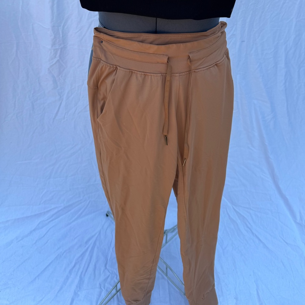 Zyia Active Ascend Camel Joggers Drawstring Waist Lounge Women's Large